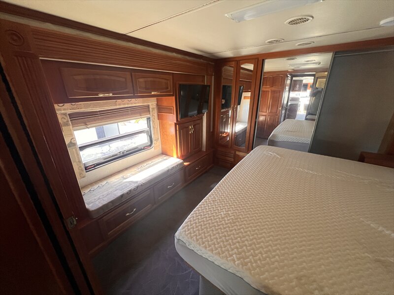 2004 Newmar Moutain Aire 4301 - Photo 16 - St. George, UT 84790