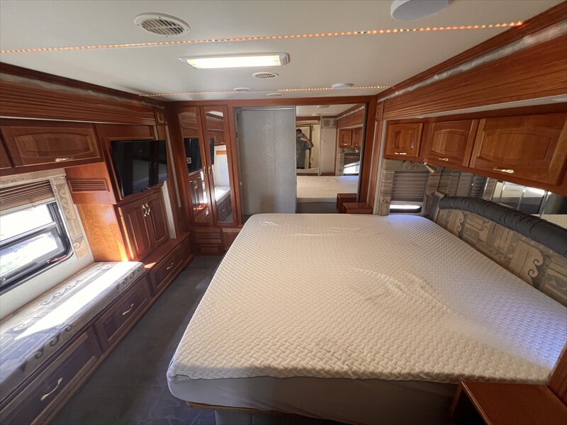 2004 Newmar Moutain Aire 4301 - Photo 21 - St. George, UT 84790
