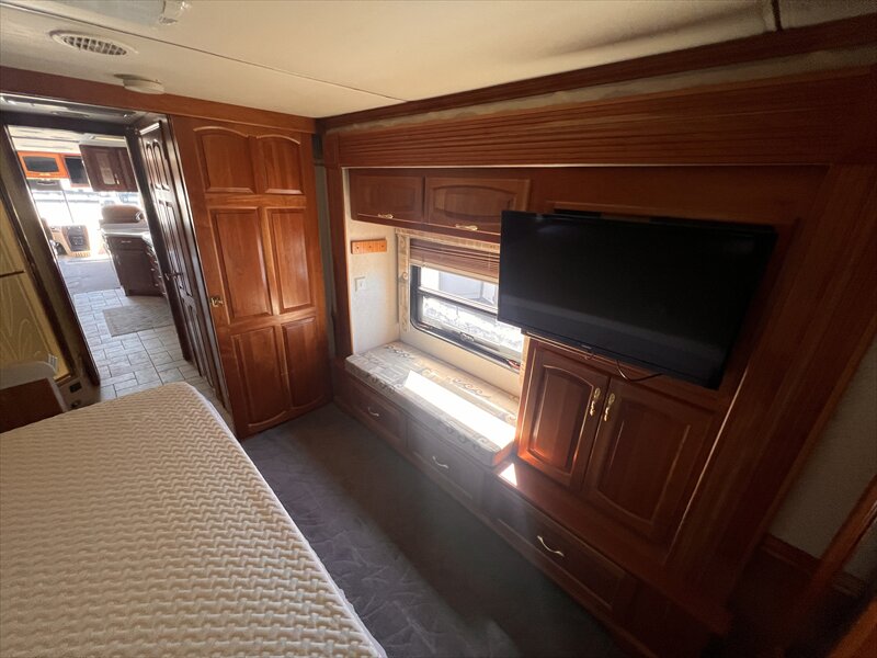 2004 Newmar Moutain Aire 4301 - Photo 19 - St. George, UT 84790