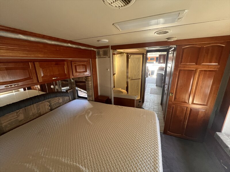 2004 Newmar Moutain Aire 4301 - Photo 18 - St. George, UT 84790