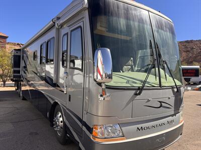 2004 Newmar Moutain Aire 4301