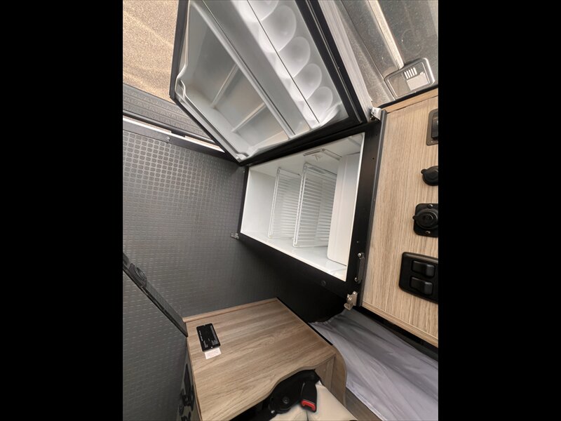 2022 WINNEBAGO SOLIS 59p - Photo 18 - St. George, UT 84790