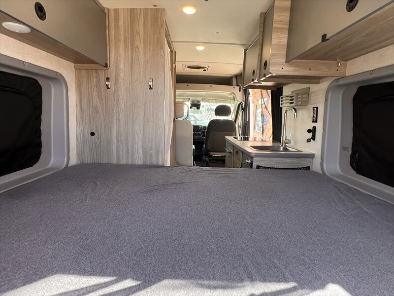 2022 WINNEBAGO SOLIS 59p - Photo 11 - St. George, UT 84790