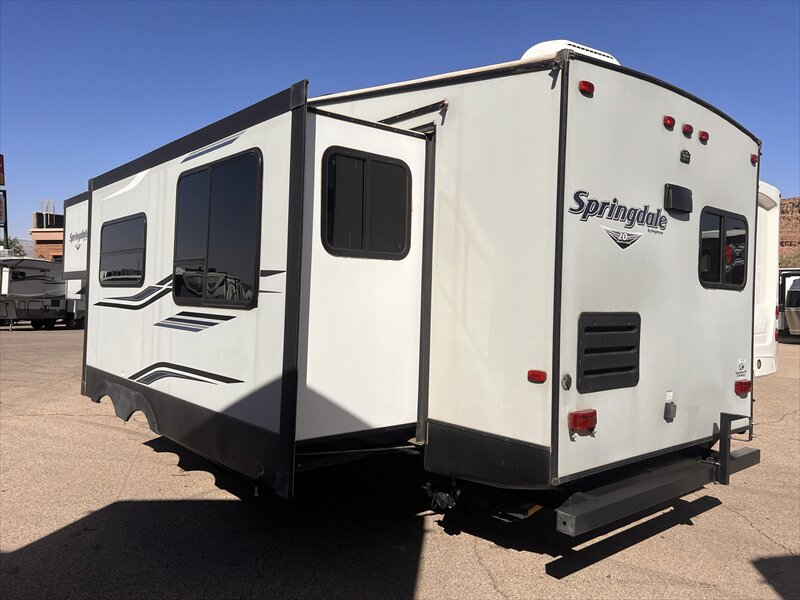2020 Keystone Springdale 302 RKFW - Photo 3 - St. George, UT 84790