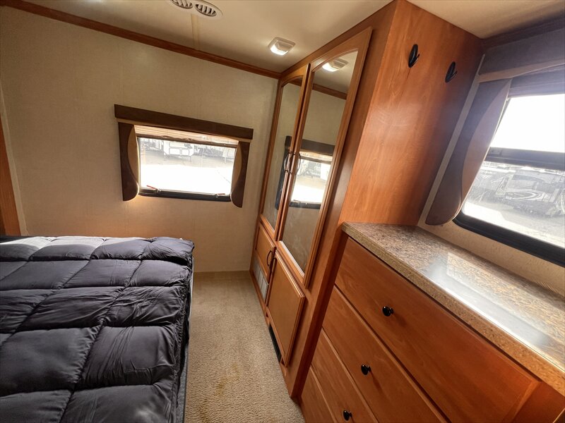2011 Fleetwood Terra 31TS - Photo 15 - St. George, UT 84790