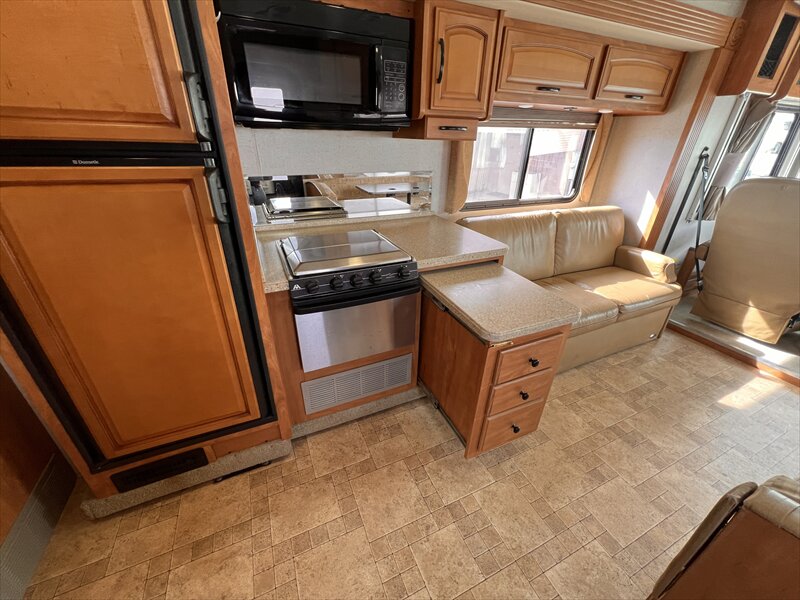2011 Fleetwood Terra 31TS - Photo 11 - St. George, UT 84790