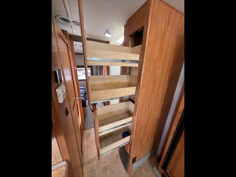 2011 Fleetwood Terra 31TS - Photo 19 - St. George, UT 84790