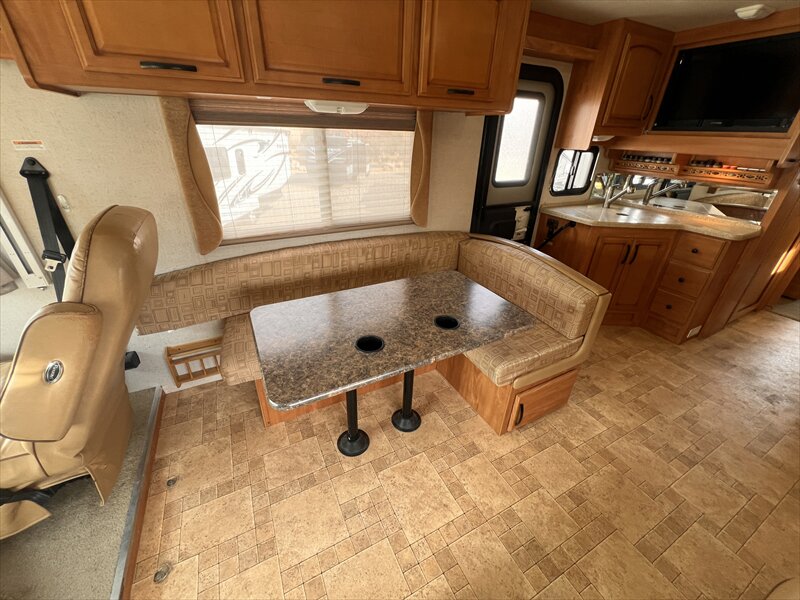 2011 Fleetwood Terra 31TS - Photo 12 - St. George, UT 84790