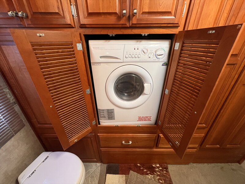 2007 Fleetwood Revelution 40LE - Photo 22 - St. George, UT 84790