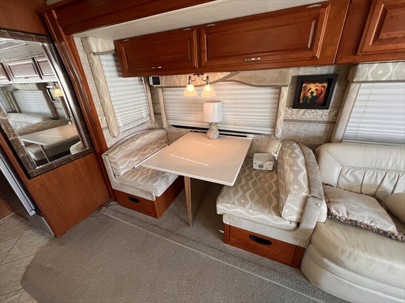 2007 Fleetwood Revelution 40LE - Photo 15 - St. George, UT 84790
