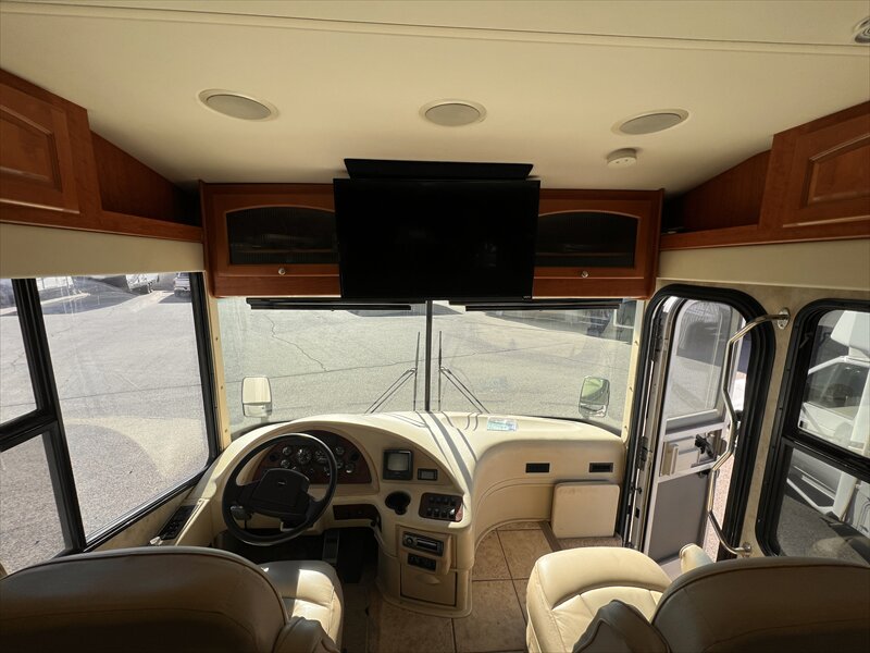 2006 Damon Astoria 3679 - Photo 8 - St. George, UT 84790