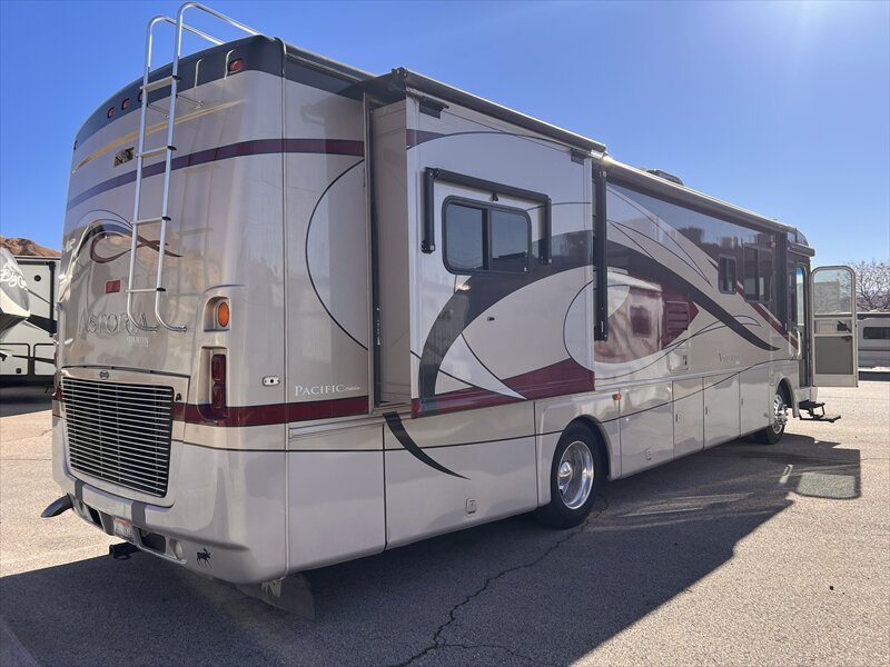 2006 Damon Astoria 3679 - Photo 4 - St. George, UT 84790