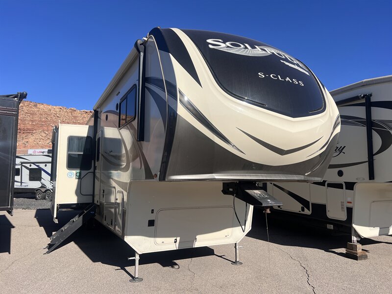 2021 Grand Design Solitude  3740BH