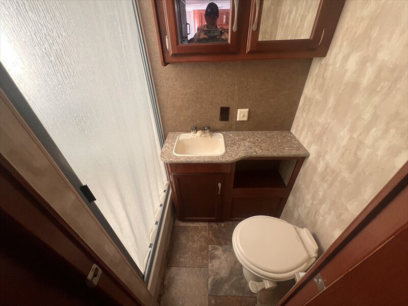 2014 Winnebago minnie 2451BH - Photo 9 - St. George, UT 84790