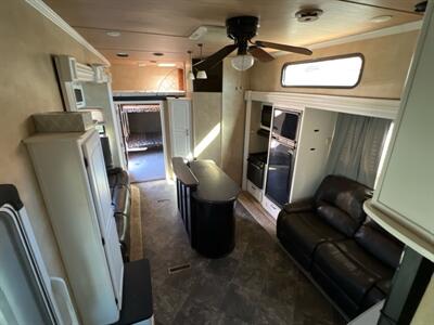 2013 Keystone Raptor 395   - Photo 19 - St. George, UT 84790