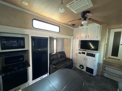 2013 Keystone Raptor 395   - Photo 8 - St. George, UT 84790