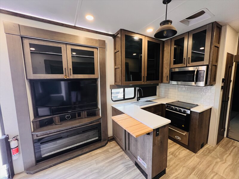 2023 Alliance Valor 40V13 - Photo 11 - St. George, UT 84790