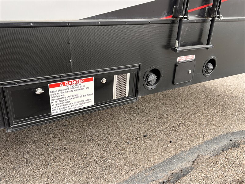 2023 Alliance Valor 40V13 - Photo 5 - St. George, UT 84790