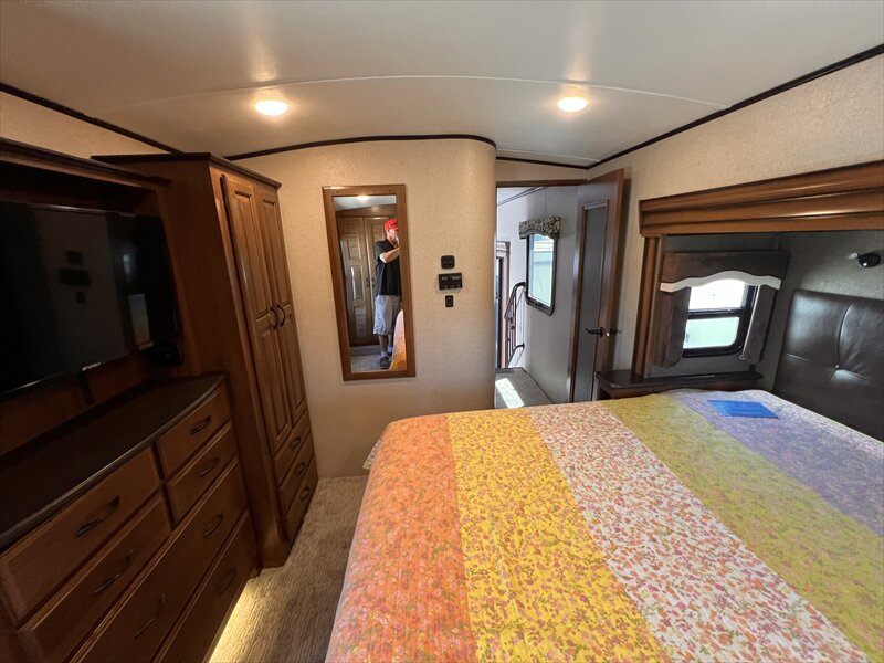 2016 Jayco NORTH POINT 351 - Photo 26 - St. George, UT 84790