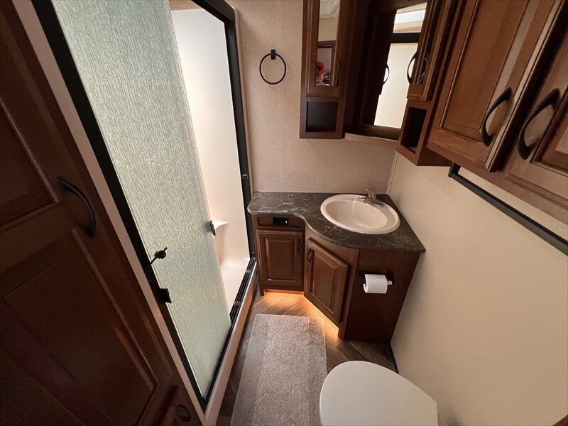 2016 Jayco NORTH POINT 351 - Photo 25 - St. George, UT 84790