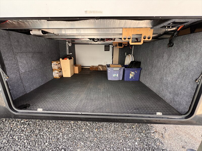 2016 Jayco NORTH POINT 351 - Photo 6 - St. George, UT 84790