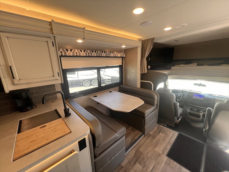 2021 Jayco Greyhawk 27U - Photo 11 - St. George, UT 84790