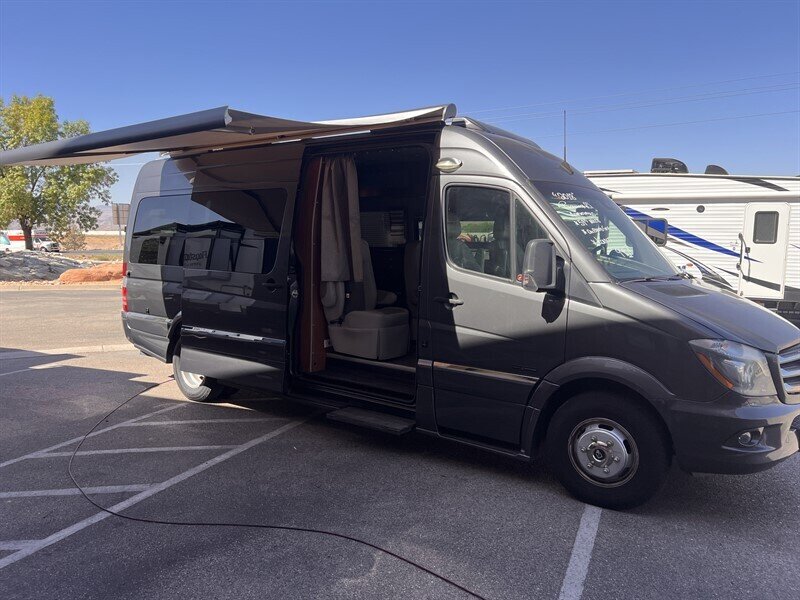 2018 Roadtrek Adventurous RS - Photo 6 - St. George, UT 84790