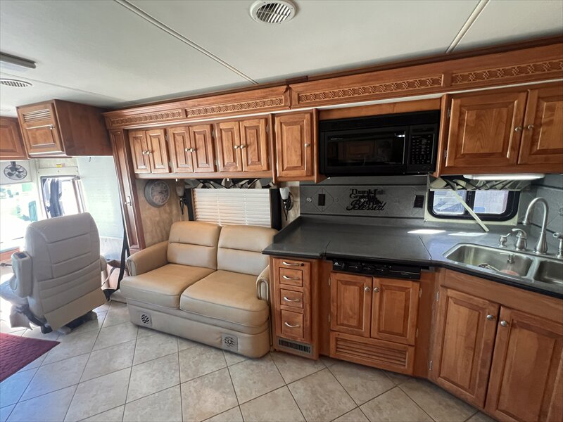 2008 Tiffin Phaeton 36QSH - Photo 8 - St. George, UT 84790