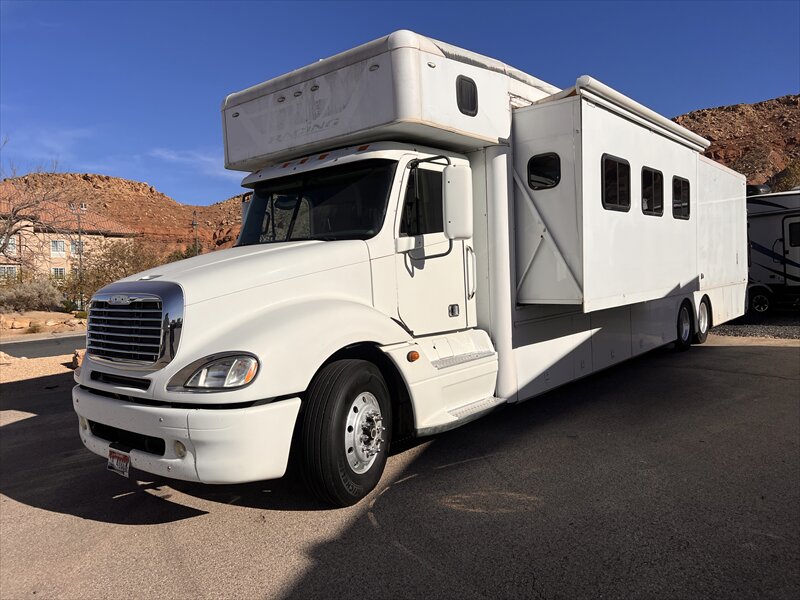 2009 Show Hauler Show hauler  