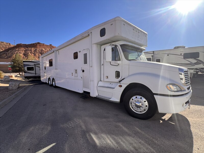 2009 Show Hauler Show hauler - Photo 4 - St. George, UT 84790