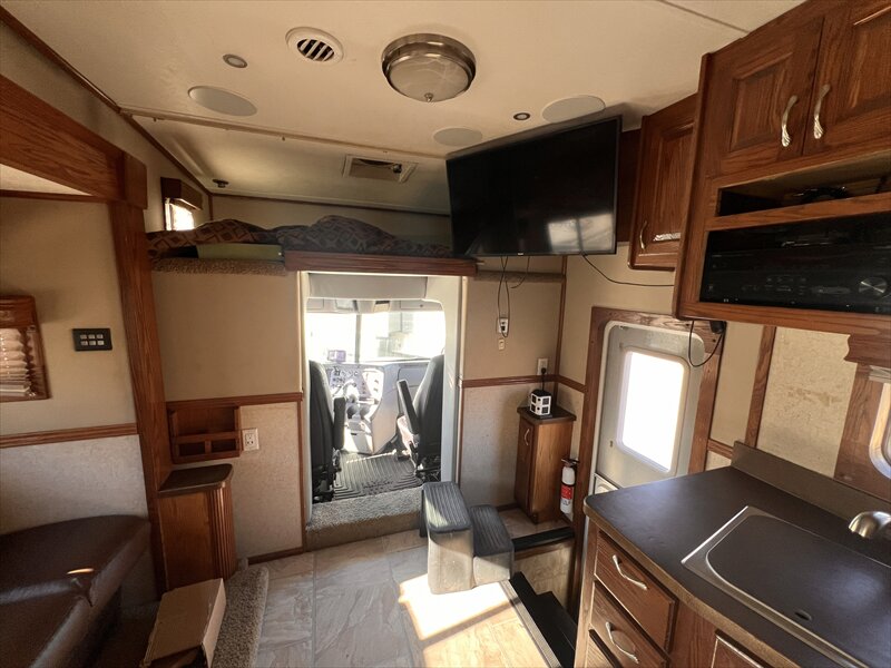 2009 Show Hauler Show hauler - Photo 11 - St. George, UT 84790