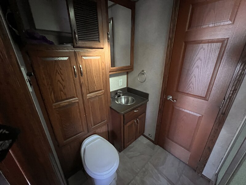 2009 Show Hauler Show hauler - Photo 16 - St. George, UT 84790