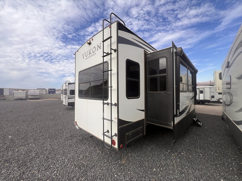 2021 Dutchmen Dutchmen Yukon 400rl - Photo 4 - St. George, UT 84790