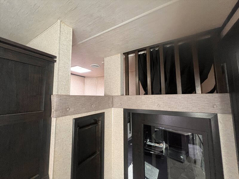 2017 Heartland Edge 386 - Photo 12 - St. George, UT 84790