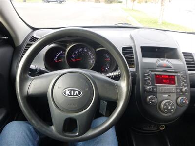 2011 Kia Soul 1.6L   - Photo 12 - Englewood, CO 80113