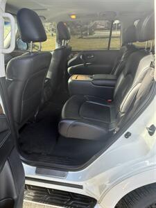 2015 INFINITI QX80   - Photo 8 - Englewood, CO 80113