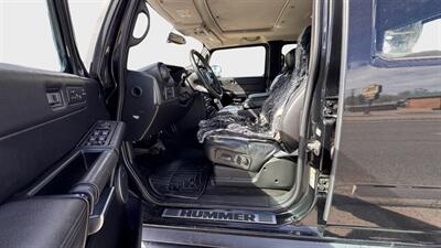 2005 Hummer H2 SUT   - Photo 9 - Englewood, CO 80113