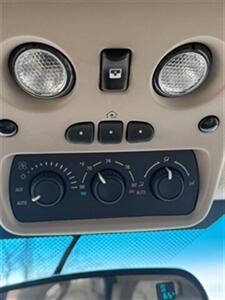 2005 Cadillac Escalade ESV - Photo 13 - Englewood, CO 80113