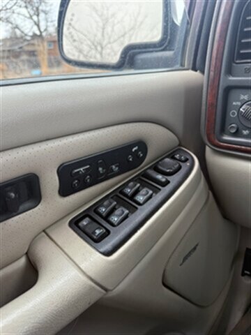 2005 Cadillac Escalade ESV - Photo 14 - Englewood, CO 80113