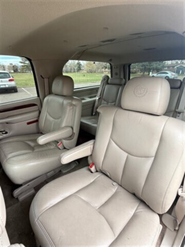 2005 Cadillac Escalade ESV - Photo 8 - Englewood, CO 80113