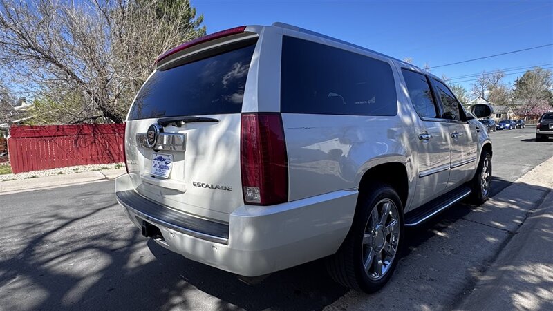 2008 Cadillac Escalade ESV - Photo 7 - Englewood, CO 80113