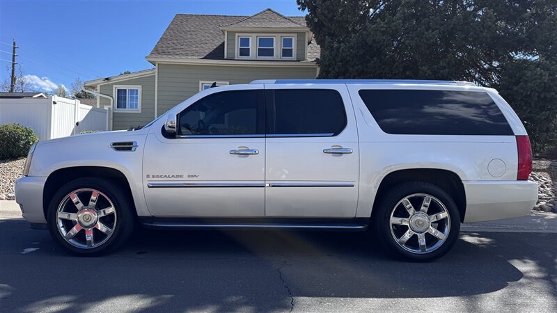 2008 Cadillac Escalade ESV - Photo 3 - Englewood, CO 80113