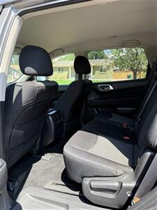 2017 Nissan Pathfinder SV   - Photo 9 - Englewood, CO 80113