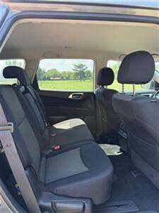 2017 Nissan Pathfinder SV   - Photo 7 - Englewood, CO 80113