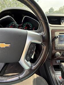 2017 Chevrolet Traverse LT   - Photo 14 - Englewood, CO 80113
