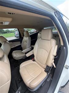 2012 Chevrolet Traverse LTZ   - Photo 7 - Englewood, CO 80113