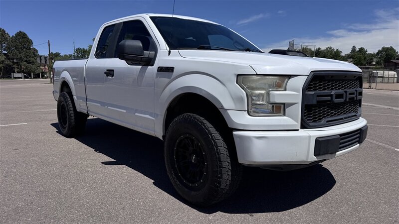 2015 Ford F-150 XLT - Photo 3 - Englewood, CO 80113
