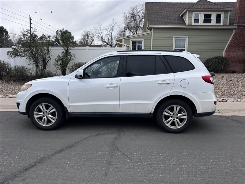 2011 Hyundai SANTA FE SE  