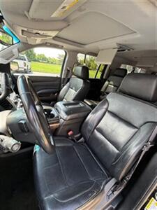 2016 Chevrolet Suburban LT 1500   - Photo 6 - Englewood, CO 80113