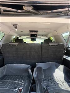 2016 Chevrolet Suburban LT 1500   - Photo 11 - Englewood, CO 80113